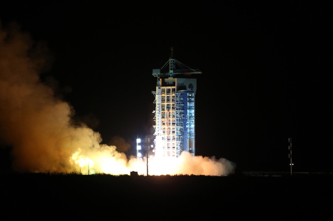 4月6日，實(shí)踐十號(hào)衛(wèi)星發(fā)射升空。