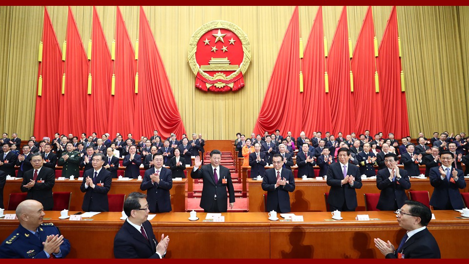習(xí)近平當(dāng)選國家主席、中央軍委主席