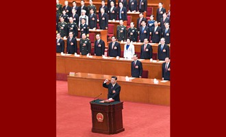 習(xí)近平當(dāng)選國家主席、中央軍委主席