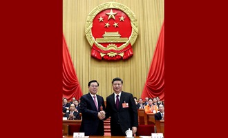 習(xí)近平當(dāng)選國家主席、中央軍委主席