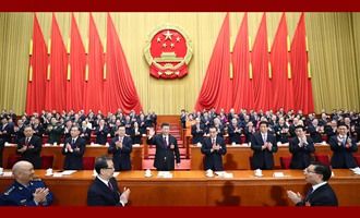 習(xí)近平當(dāng)選國家主席、中央軍委主席