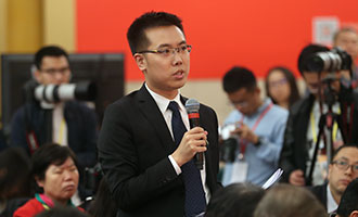 中央電視臺(tái)、中國(guó)國(guó)際電視臺(tái)記者提問(wèn)