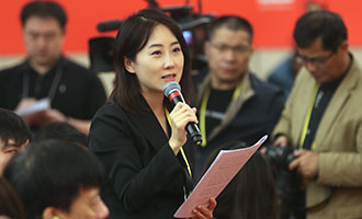 鳳凰衛(wèi)視、鳳凰網(wǎng)記者提問