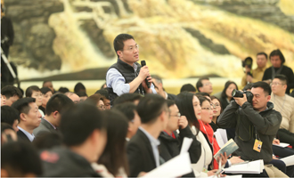 香港文匯報(bào)、大公報(bào)記者提問(wèn)