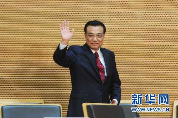 5月5日，中國國務(wù)院總理李克強在位于亞的斯亞貝巴的非洲聯(lián)盟總部發(fā)表題為《開創(chuàng)中非合作更加美好的未來》的演講。 新華社記者 謝環(huán)馳 攝 