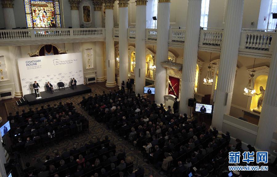 6月18日，國務(wù)院總理李克強在倫敦金融城市長官邸面向英國皇家國際問題研究所和國際戰(zhàn)略研究所兩大智庫發(fā)表題為《共建包容發(fā)展的美好世界》的演講。新華社記者 張鐸 攝