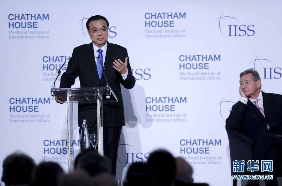 6月18日，國務(wù)院總理李克強在倫敦金融城市長官邸面向英國皇家國際問題研究所和國際戰(zhàn)略研究所兩大智庫發(fā)表題為《共建包容發(fā)展的美好世界》的演講。新華社記者 張鐸 攝 