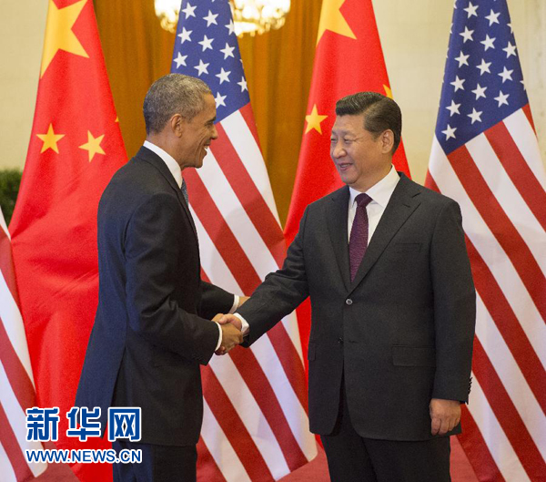 11月12日，國家主席習(xí)近平在北京人民大會(huì)堂舉行歡迎儀式，歡迎美國總統(tǒng)奧巴馬對(duì)中國進(jìn)行國事訪問。 新華社記者 李學(xué)仁 攝