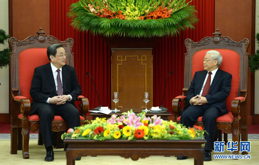 12月25日至27日，中共中央政治局常委、全國政協(xié)主席俞正聲對越南進行正式訪問。這是12月26日，俞正聲在河內(nèi)會見越共中央總書記阮富仲。 新華社記者馬占成攝