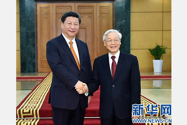 11月5日，中共中央總書記、國(guó)家主席習(xí)近平在河內(nèi)同越共中央總書記阮富仲舉行會(huì)談。 新華社記者李濤攝