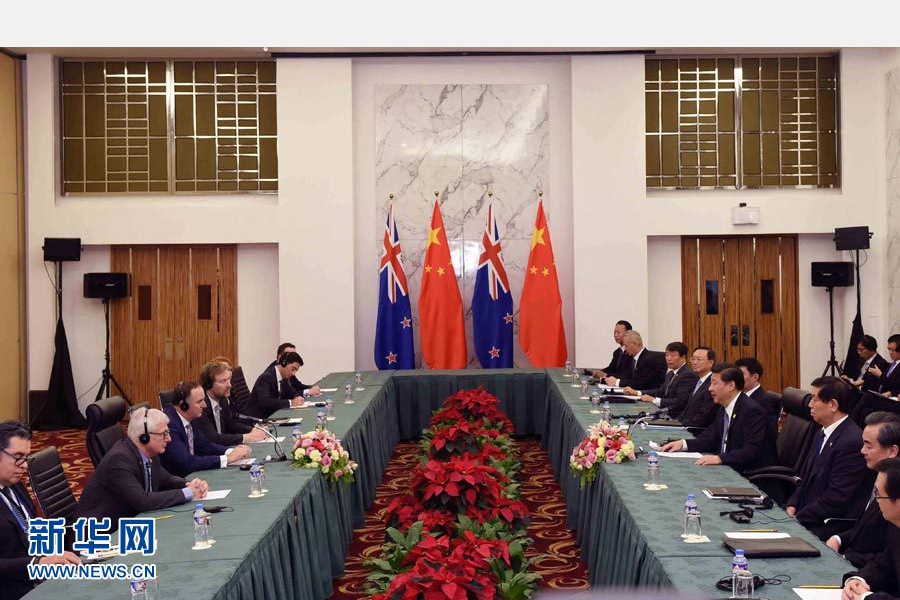 11月18日，國家主席習(xí)近平在菲律賓馬尼拉會見新西蘭總理約翰·基。 新華社記者 饒愛民 攝