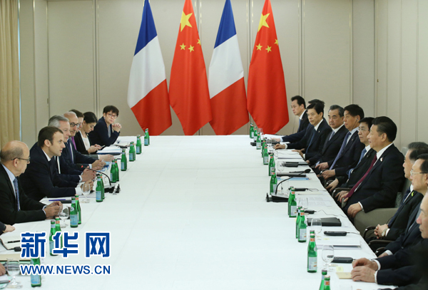 7月8日，國(guó)家主席習(xí)近平在漢堡會(huì)見(jiàn)法國(guó)總統(tǒng)馬克龍。新華社記者 姚大偉 攝