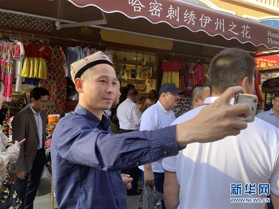 （圖文互動）（4）多國駐華使節(jié)參訪新疆：中國反恐、去極端化經(jīng)驗值得學習借鑒