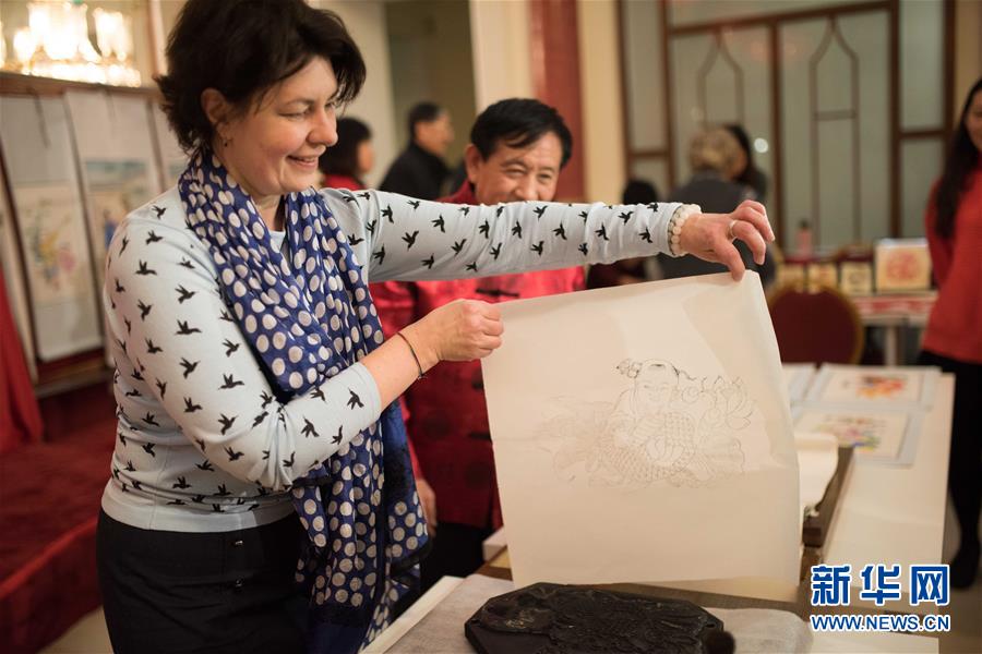 （新華全媒頭條·圖文互動）（4）特稿：新時(shí)代 新典范 新航程——寫在中俄建交70周年之際
