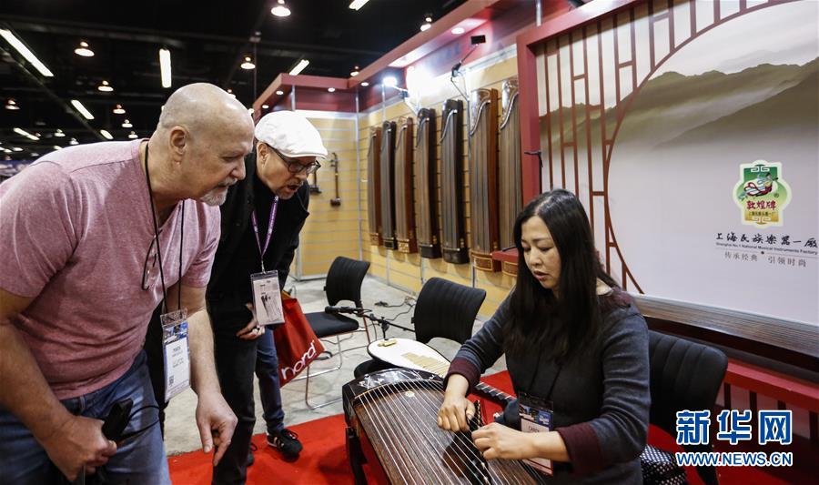 (國(guó)際·圖文互動(dòng))(2)通訊:中國(guó)樂(lè)器在美國(guó)樂(lè)器展上“奏響強(qiáng)音”