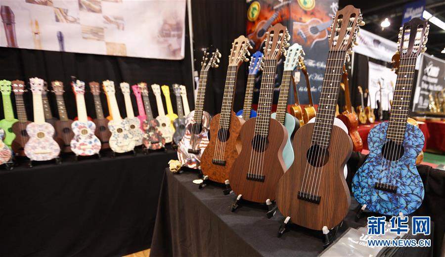(國(guó)際·圖文互動(dòng))(4)通訊:中國(guó)樂(lè)器在美國(guó)樂(lè)器展上“奏響強(qiáng)音”