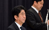 三問安倍：歷史豈可恣意輕?。? /></a>
<div   id=