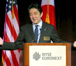 安倍“右轉(zhuǎn)”何時休？
